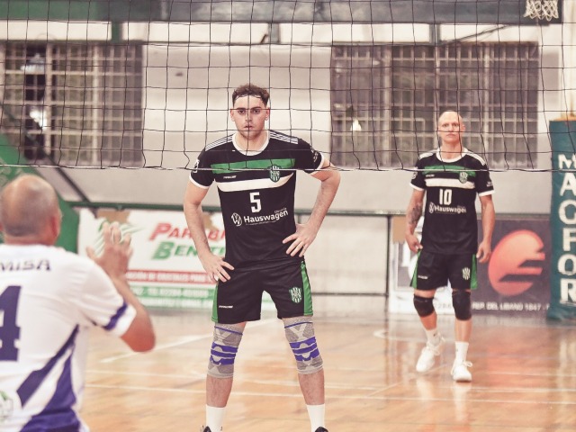 Carpinetti vuelve a Liniers para jugar la Liga Federal de v�leibol